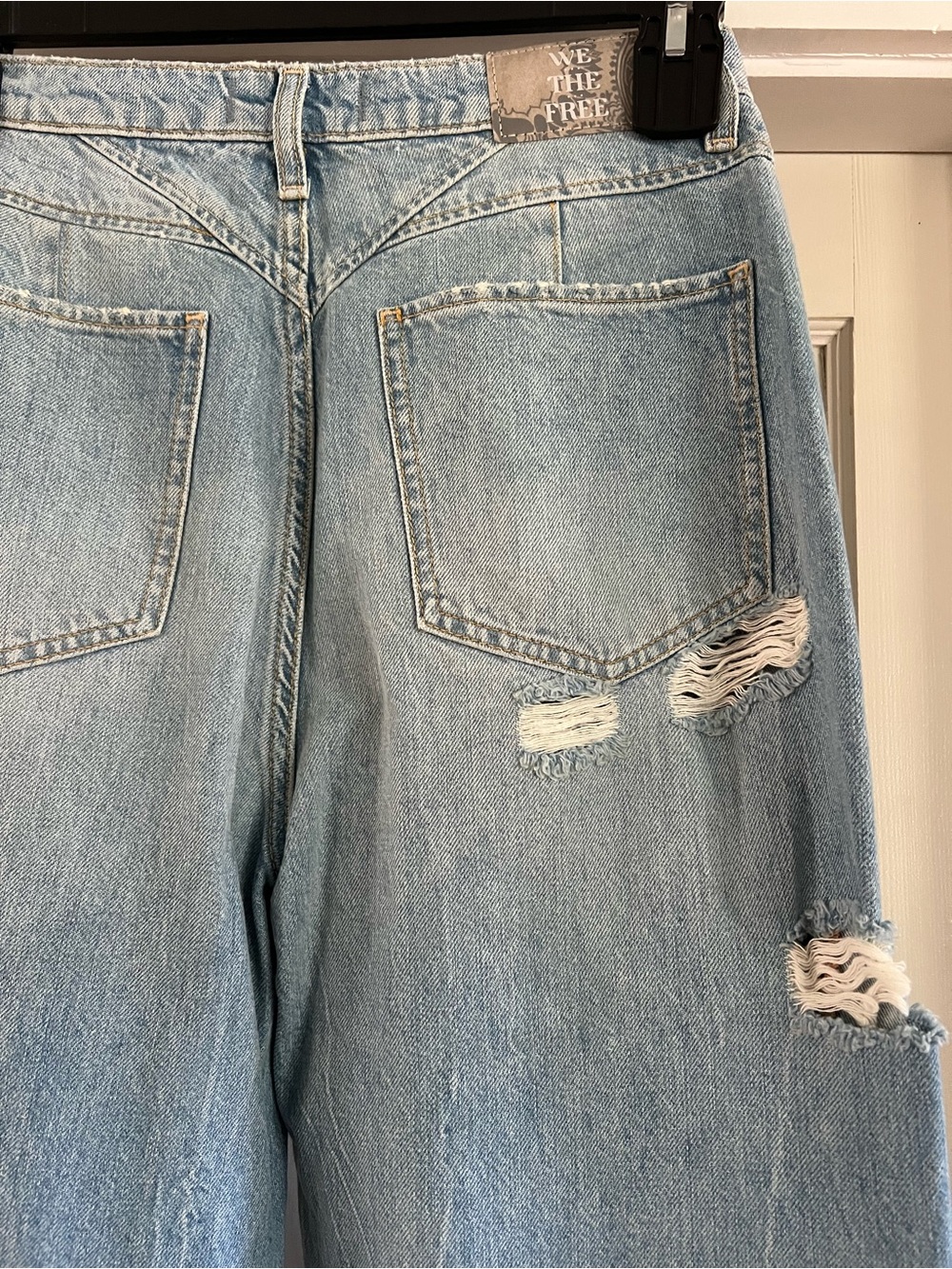 Free People We The Free CRVY Lesson Learned Straight-Leg Jeans Size 28 NWOT - Picture 5 of 9